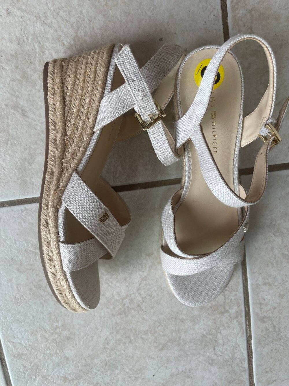 Tommy Hilfiger womens beige espadrille platform heels open toe strappy wedge 9